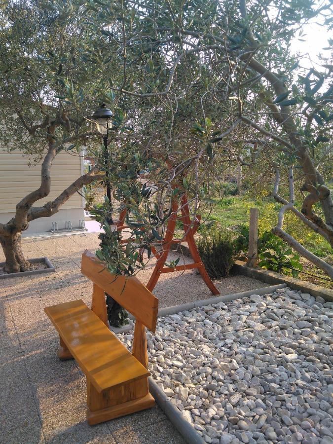 Manora Sucuraj 2 Bedroom Apartment Εξωτερικό φωτογραφία