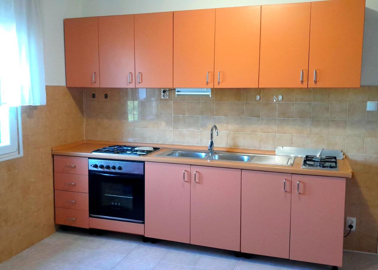 Manora Sucuraj 2 Bedroom Apartment Εξωτερικό φωτογραφία