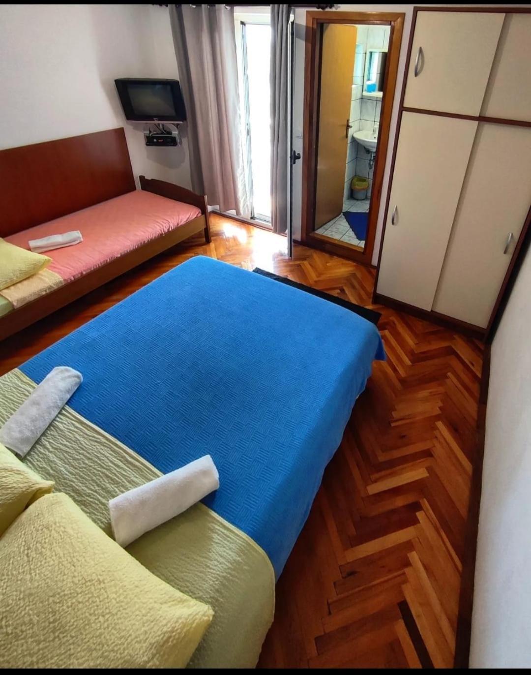 Manora Sucuraj 2 Bedroom Apartment Εξωτερικό φωτογραφία