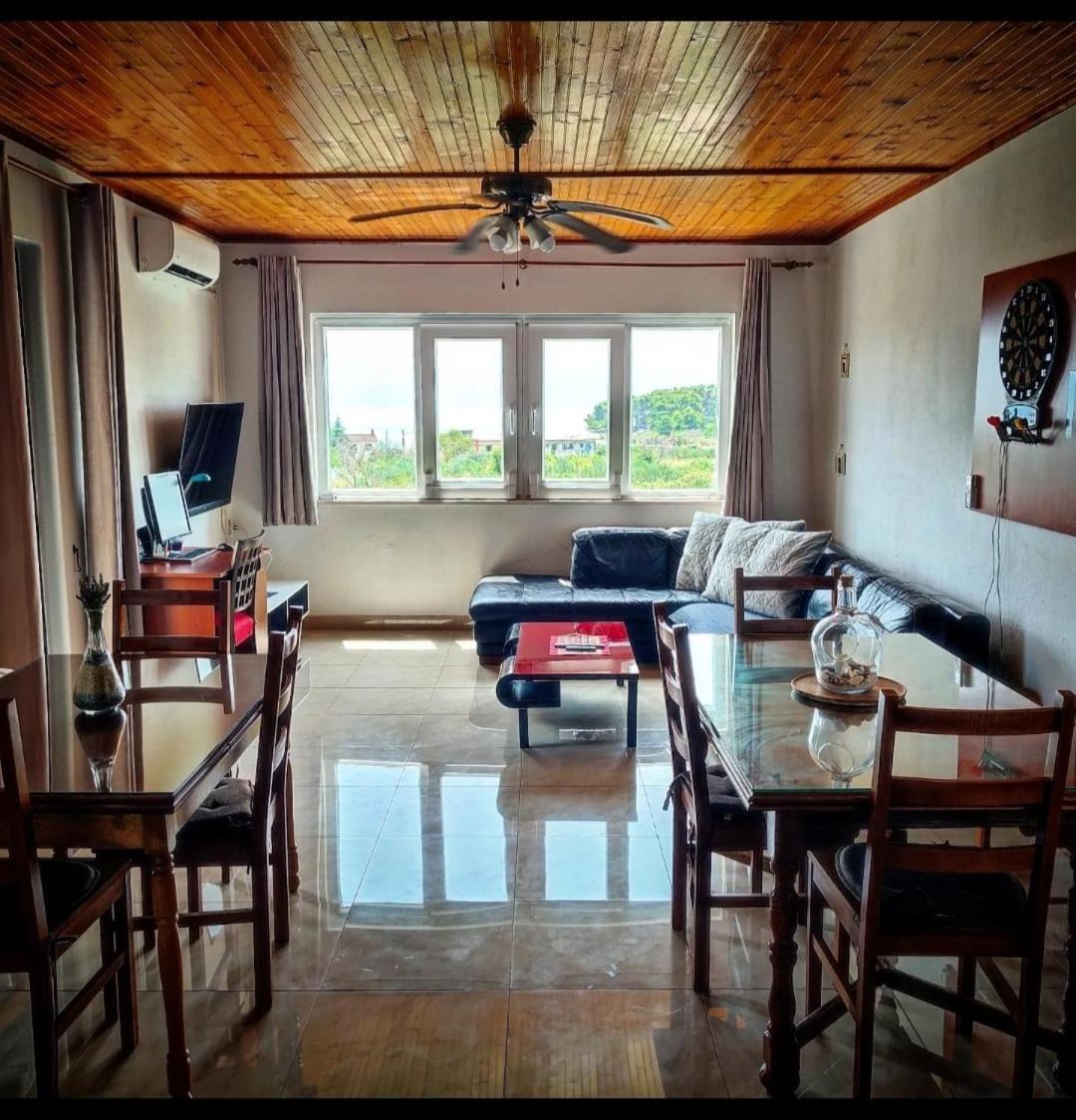 Manora Sucuraj 2 Bedroom Apartment Εξωτερικό φωτογραφία