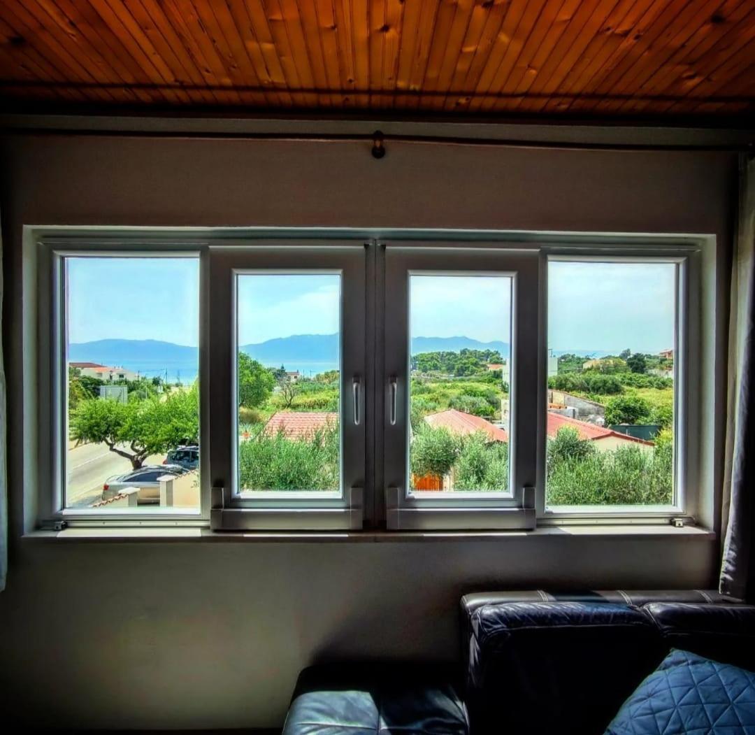 Manora Sucuraj 2 Bedroom Apartment Εξωτερικό φωτογραφία