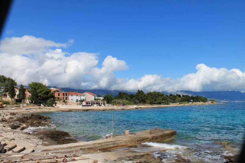 Manora Sucuraj 2 Bedroom Apartment Εξωτερικό φωτογραφία